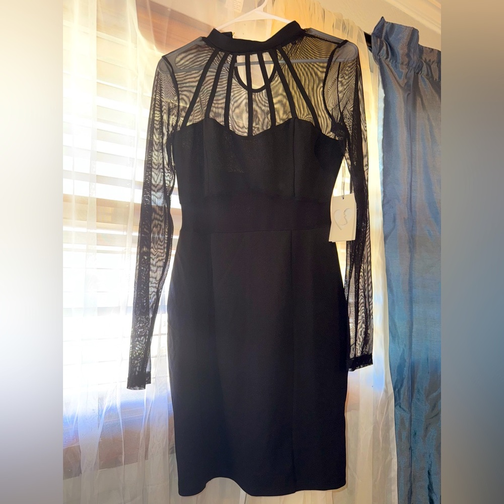 Bodycon Black dress with long sleeves